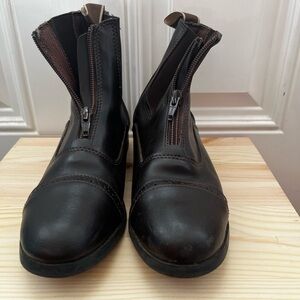 Equistar Zip Paddock Brown Boot Womens 6
Used